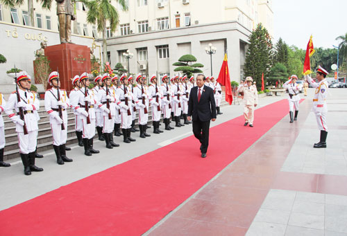 Phó Thủ tướng Trương Hòa Bình dự Lễ mít tinh kỷ niệm Ngày Nhà giáo Việt Nam tại Học viện CSND